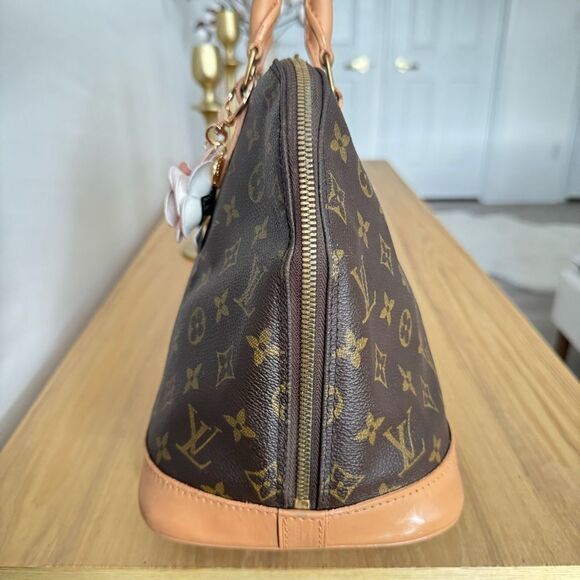 ✅AUTHENTIC✅LOUIS VUITTON ALMA PM - Picture 5 of 14